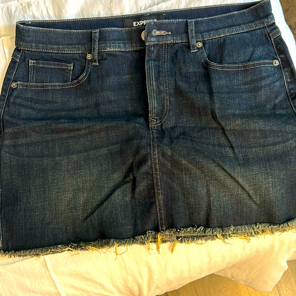 Denim skirt